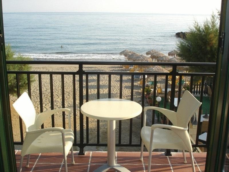 Margarita Beach Hotel Agia Marina Rom bilde